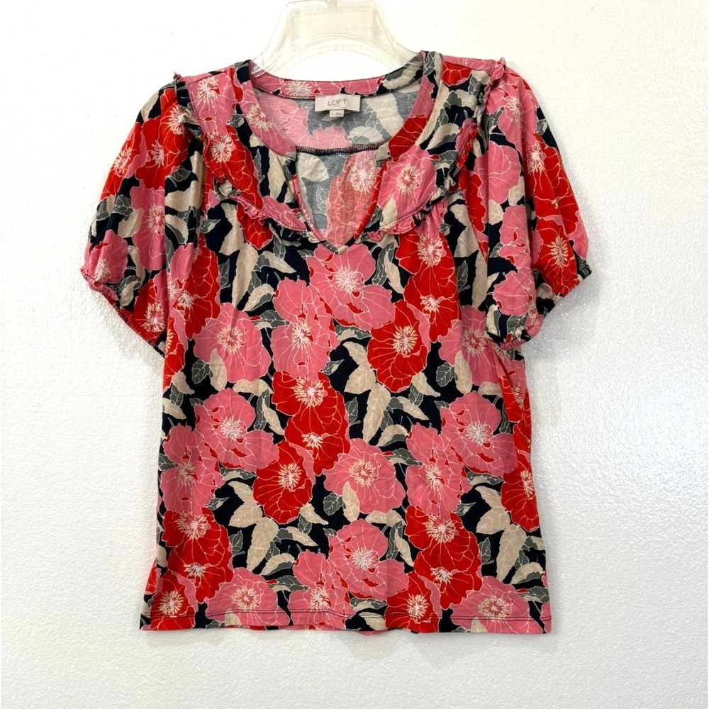 Loft Size Large Pink Red Floral V-Neck Puff Short Sleeve Tee